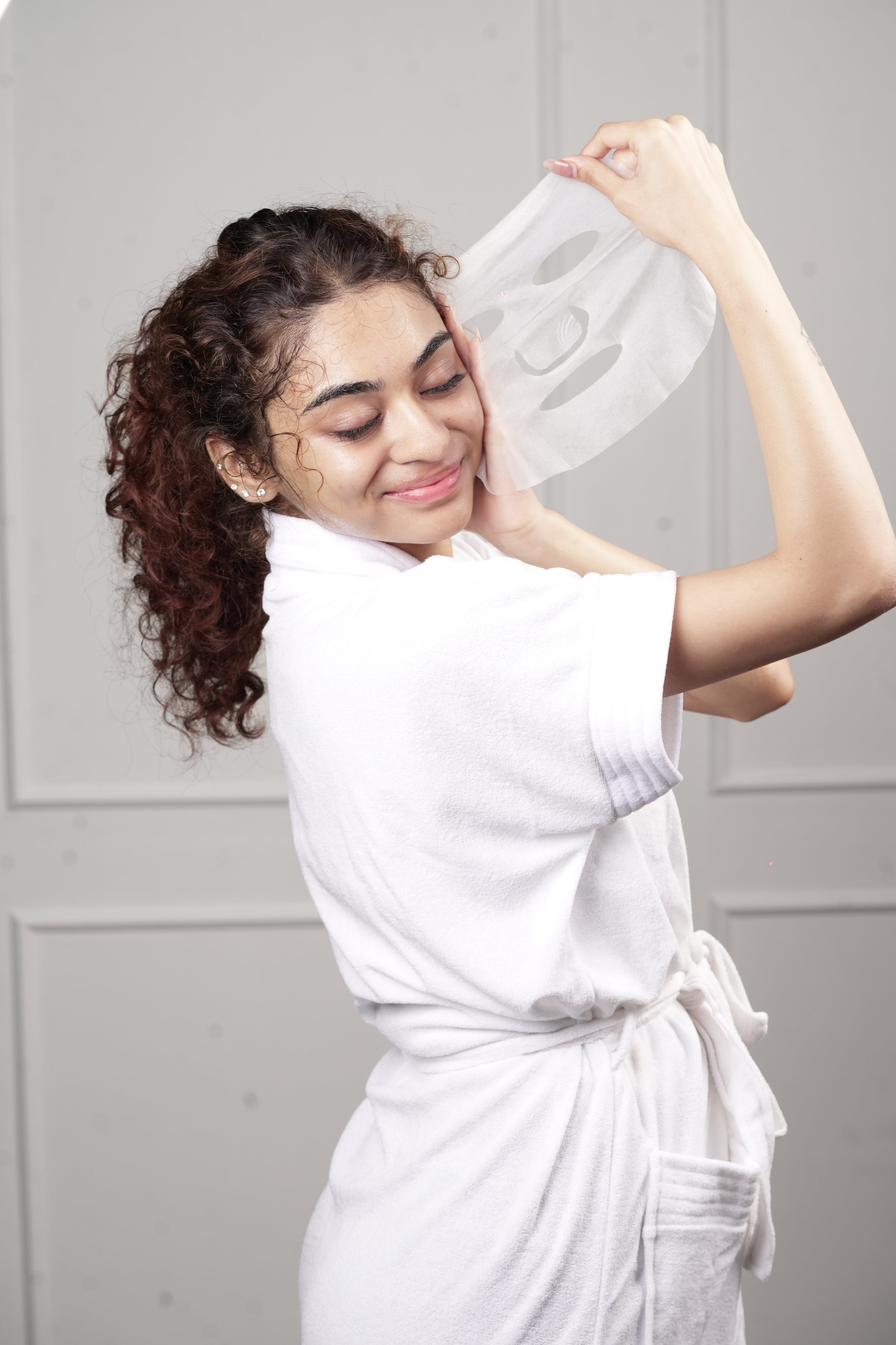 DE TAN – FACE SHEET MASK WITH GOODNESS OF ALUM