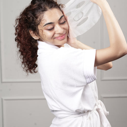 DE TAN – FACE SHEET MASK WITH GOODNESS OF ALUM